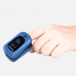 ⁦جهاز قياس نسبة الأكسجين في الدم PC-60B1⁩ - الصورة ⁦2⁩