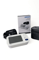 ⁦جهاز قياس ضغط الدم Omron M6 Comfort⁩ - الصورة ⁦3⁩