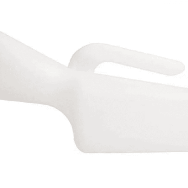 مبولة بلاستيكية للنساء